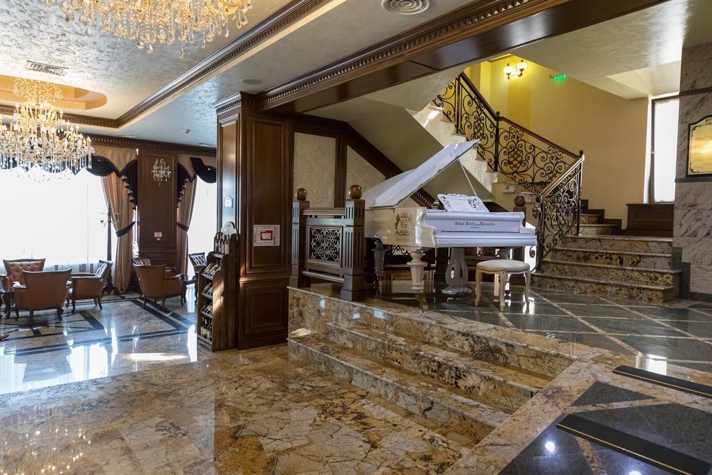 Hotel Giuliano Bragadiru Exteriér fotografie